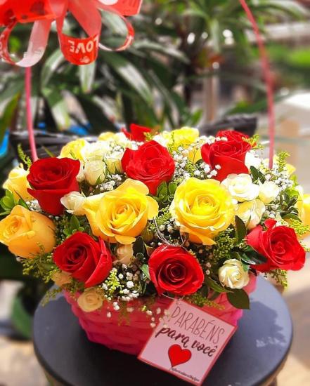 Cesta de rosas pequena